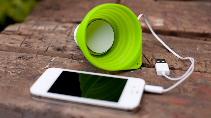 Illustration for article titled A Collapsible Speaker That Might Double As an Emergency Cup